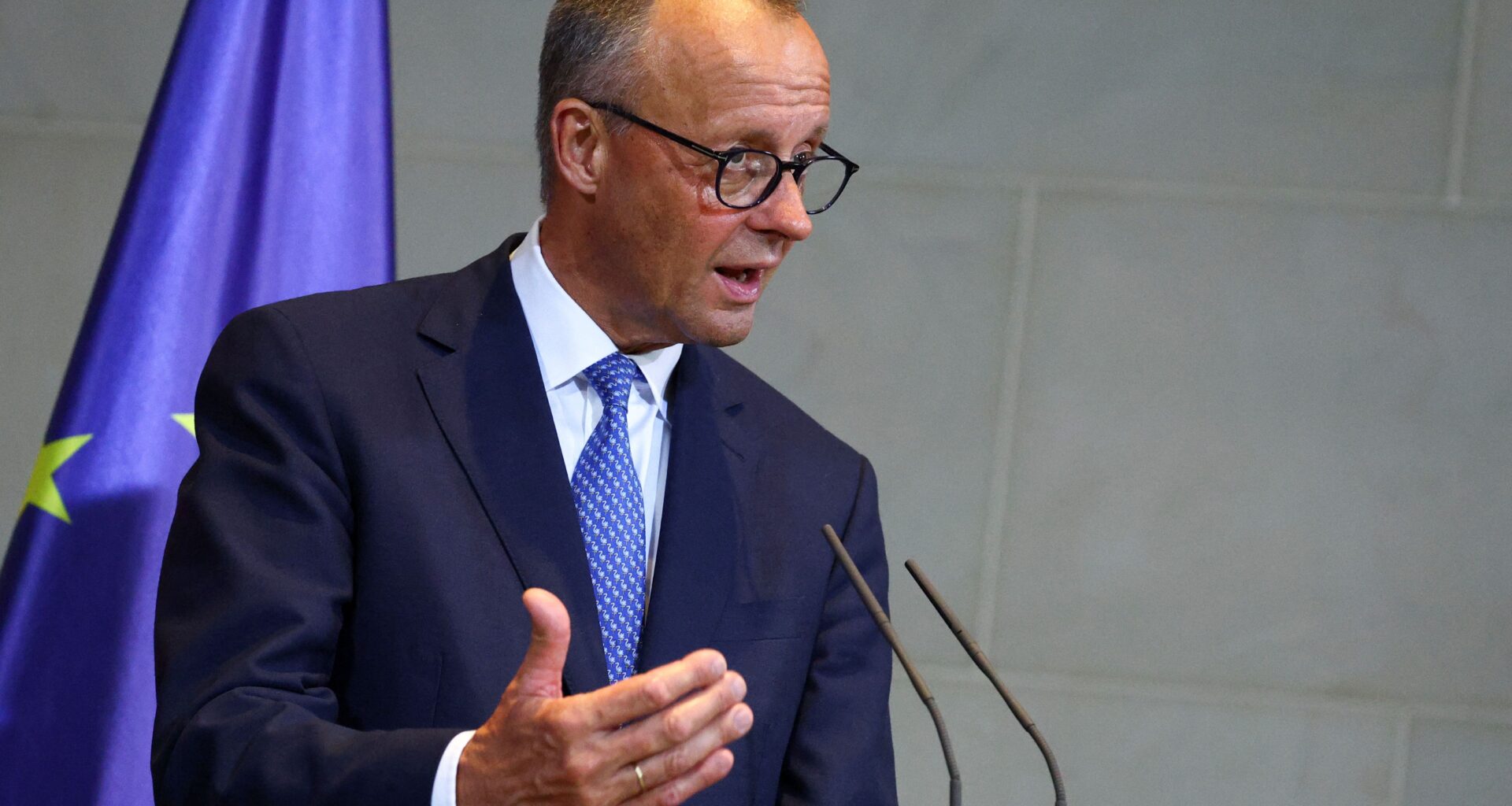 Merz : Berlin n'a pas encore tranché sur une prise de participation dans la filiale allemande de TenneT