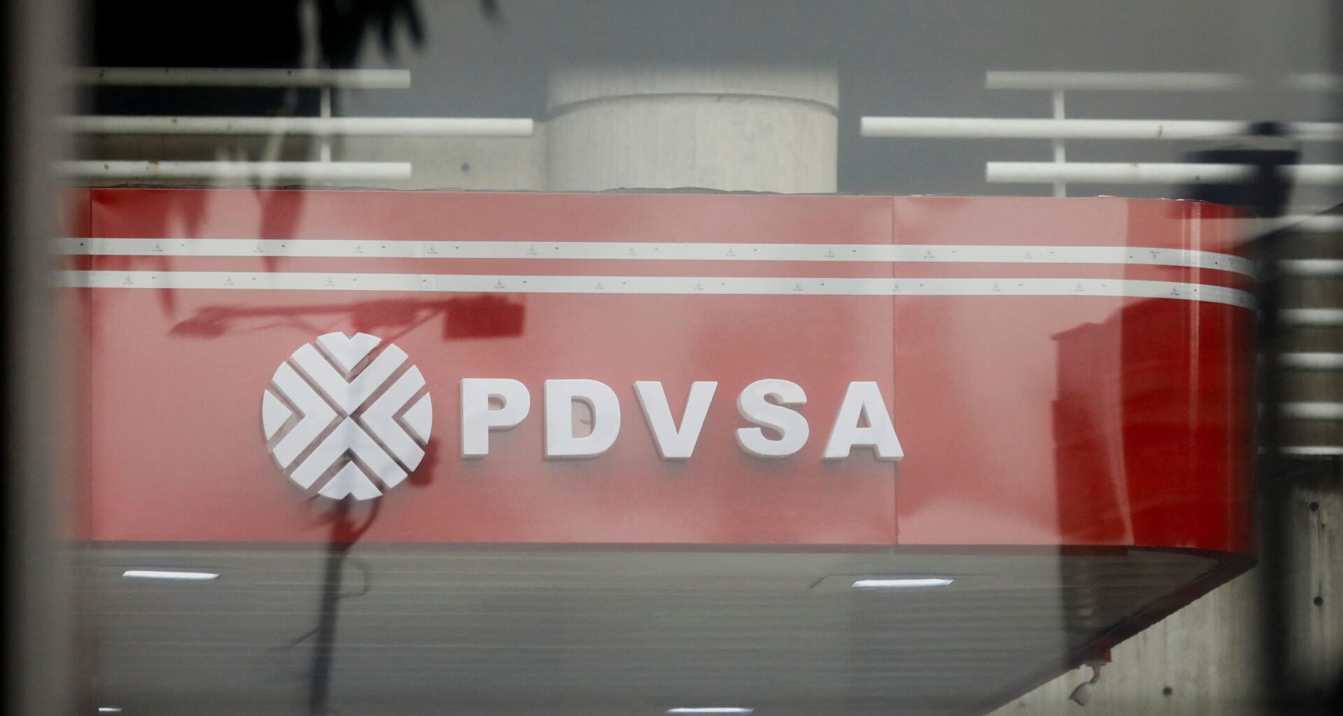 Les États-Unis prévoient d’autoriser des opérations pétrolières limitées au Venezuela, en commençant par Chevron