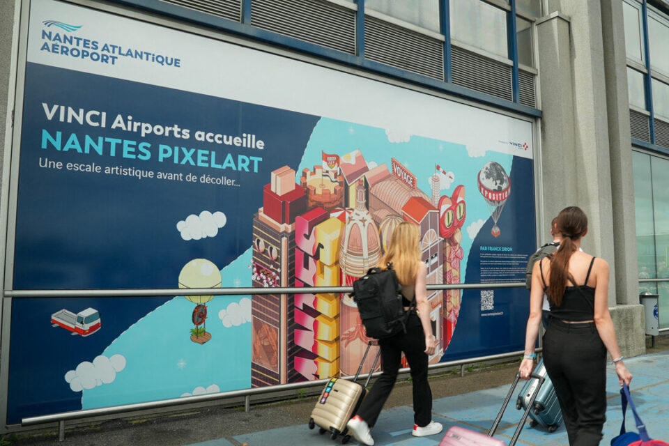 Les oeuvres sont visibles dans les espaces publiques, les salles d'arrivées et de départs de l'aéroport de Nantes.