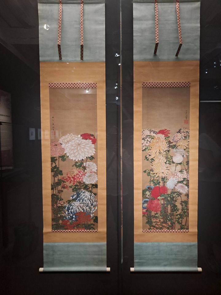 "Chrysanthèmes" d'Hokusai. (ANNE CHEPEAU / RADIO FRANCE)