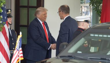 (Multimédia) Le chancelier allemand souligne la volonté de l'UE de répliquer aux droits de douane américains - Xinhua