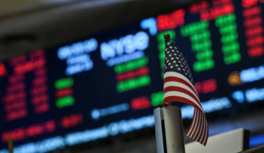 Wall Street termine en hausse, nouveaux records pour le S&P 500 et le Nasdaq - 03/07/2025 à 19:23