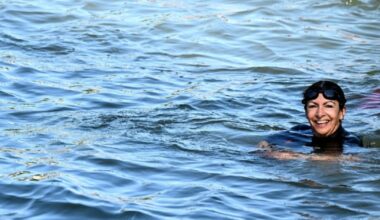 A Paris, premières baignades dans la Seine sous étroite surveillance : Actualités