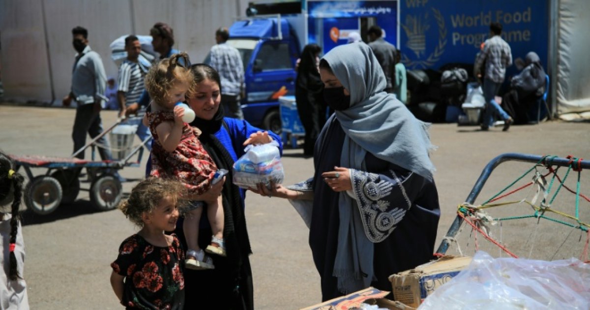 Face à l'ampleur des retours d'Iran, des Afghans organisent la solidarité : Actualités