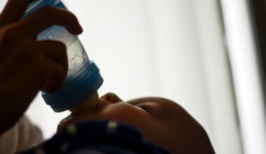 Du dioxyde de titane, cancérigène potentiel pour l'humain, détecté dans le lait, selon une étude : Actualités