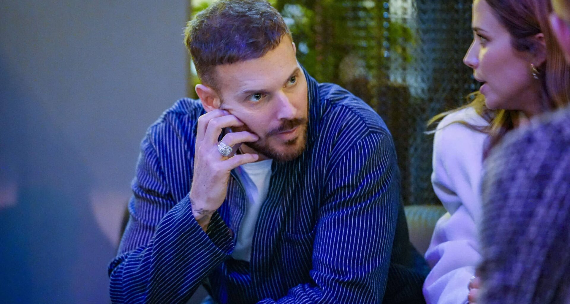 "Un sketch", M. Pokora décroche le premier rôle dans "Oradour, ne m’oublie pas" sur TF1 : la fiction et le chanteur déjà dézingués