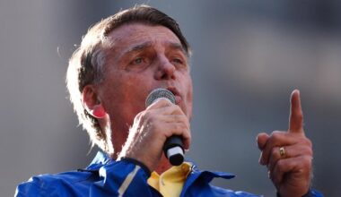 l'ex-président Jair Bolsonaro annule ses engagements en juillet après s'être senti mal