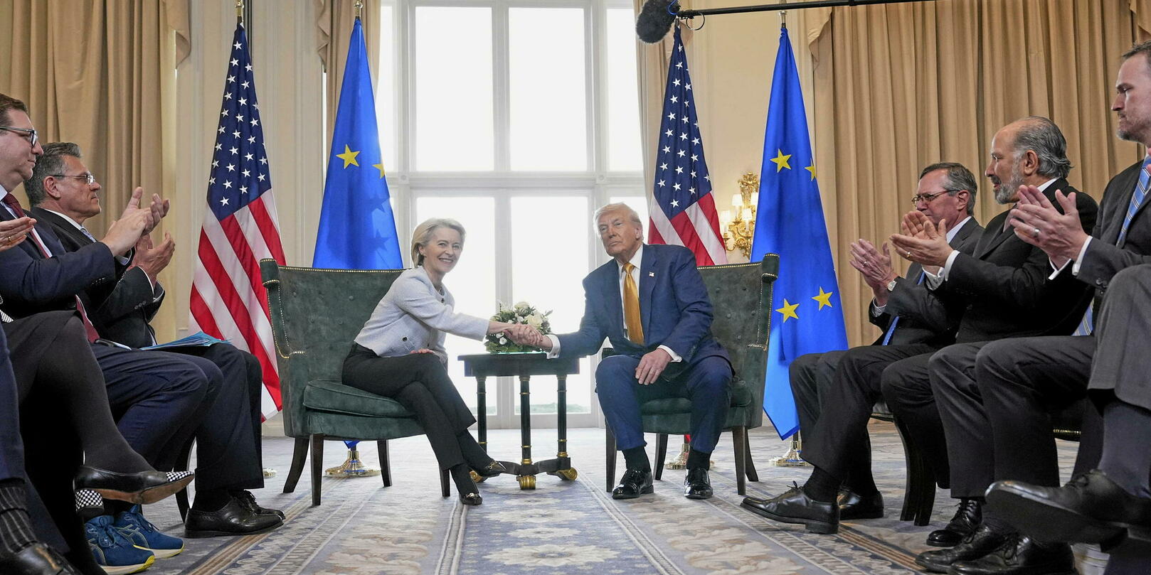 les oppositions dénoncent l’accord entre l’UE et les États-Unis