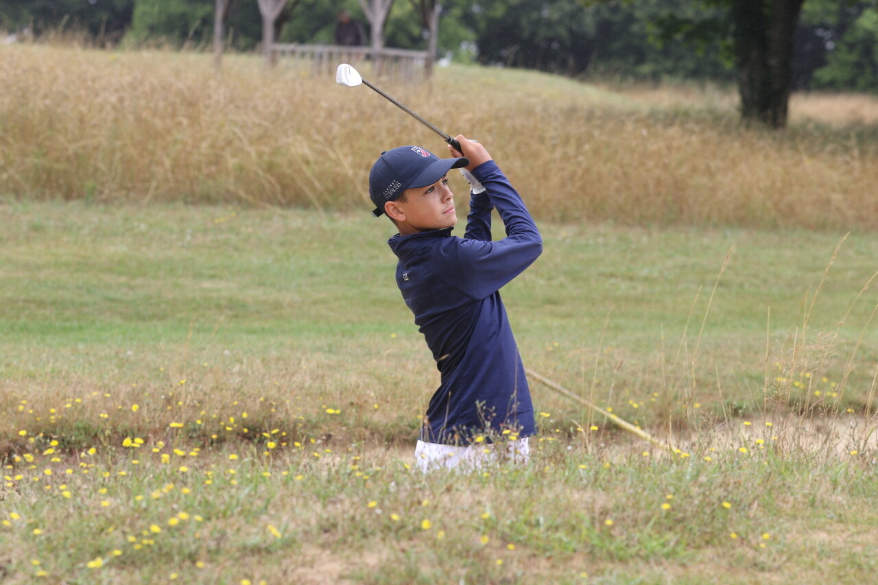 Près de Caen, ce jeune golfeur va intégrer le Pôle France