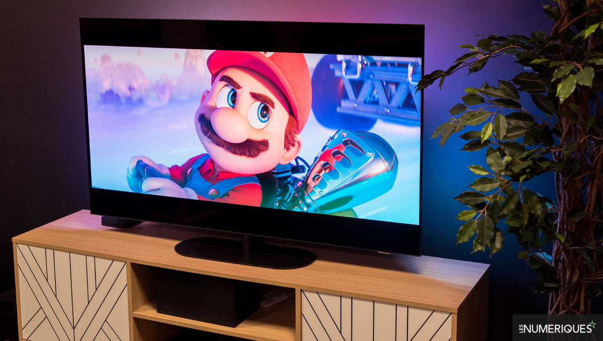 Test Philips 55OLED810 : de l’Oled, de l'Ambilight et un très bon système son
