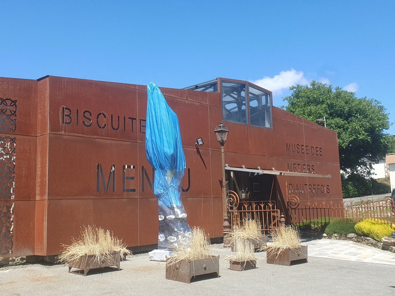 Cette biscuiterie des Côtes-d'Armor va inaugurer une statue géante de Kito ce mardi 15 juillet