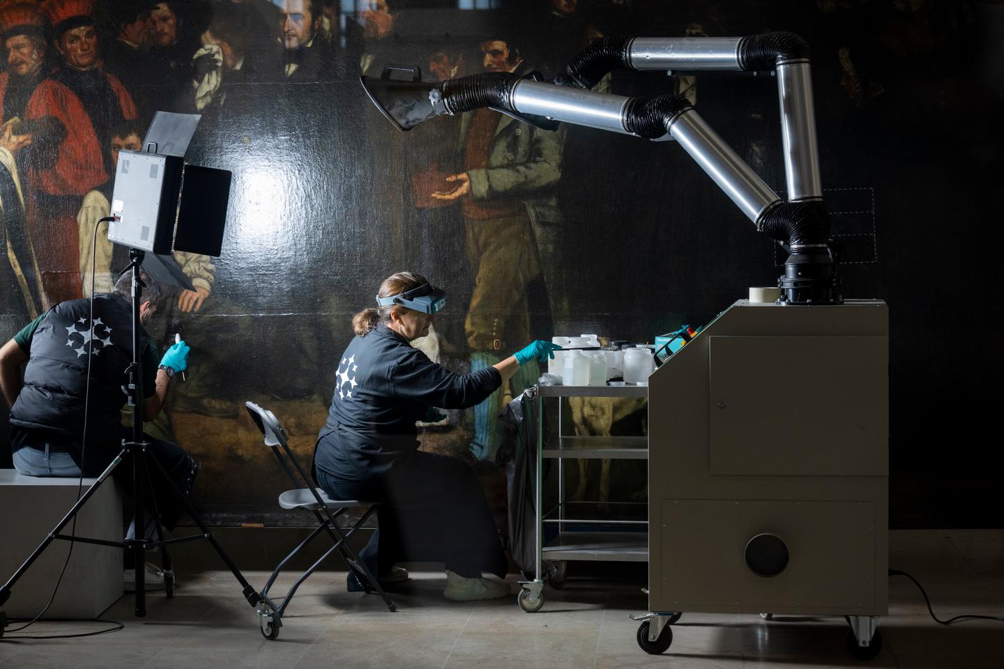 Au Musée d’Orsay, un tableau de Courbet fait peau neuve sous les yeux des visiteurs