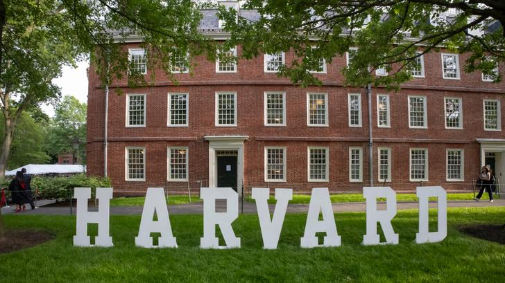 L’administration Trump accuse ce lundi 30 juin la prestigieuse université Harvard de violer les droits de ses étudiants juifs ou israéliens.