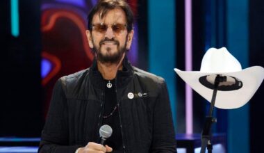 Ringo Starr apporte des corrections aux biopics sur les Beatles