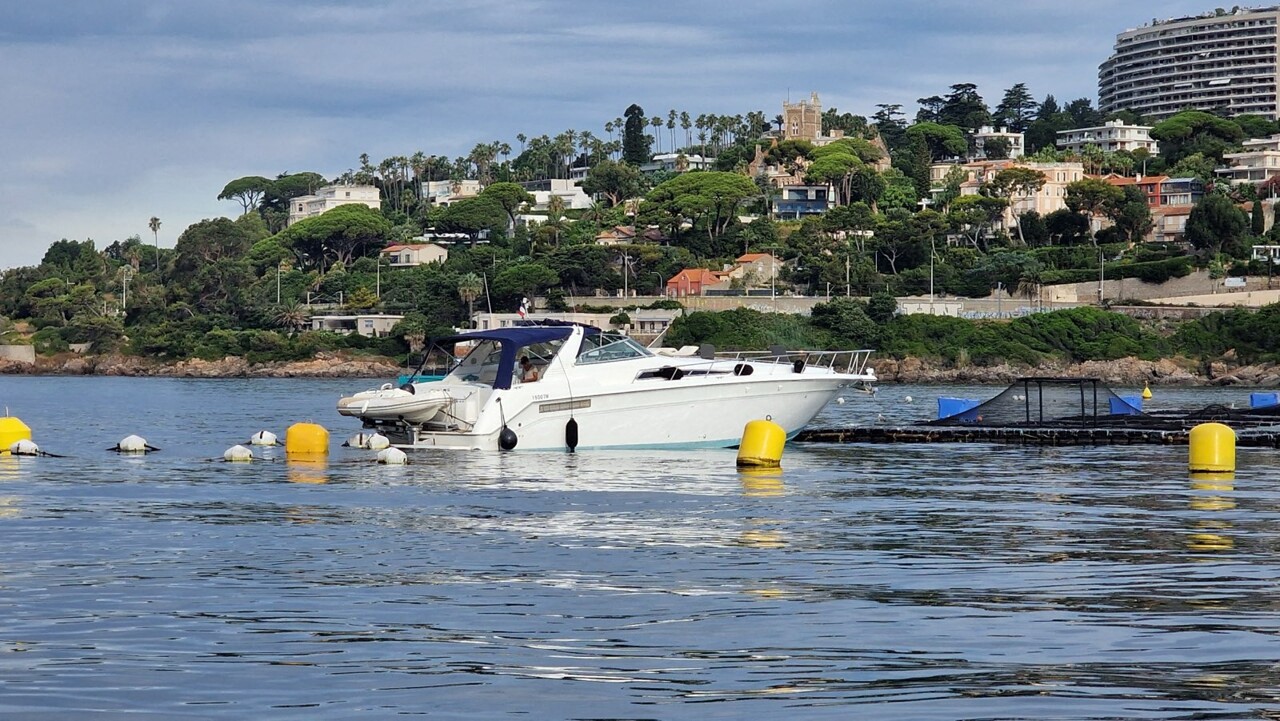 Près de Nice. Un bateau se retrouve coincé dans ces filets : "Un vrai danger"