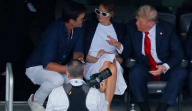Les chevilles enflées de Donald Trump, aperçues à la Coupe du monde des clubs, dues à une insuffisance veineuse – Libération