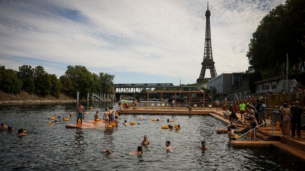 les premiers nageurs ont fait leur entrée dans l'eau
