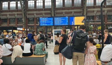 gros retards et trains supprimés en gare de Lille après des problèmes électriques