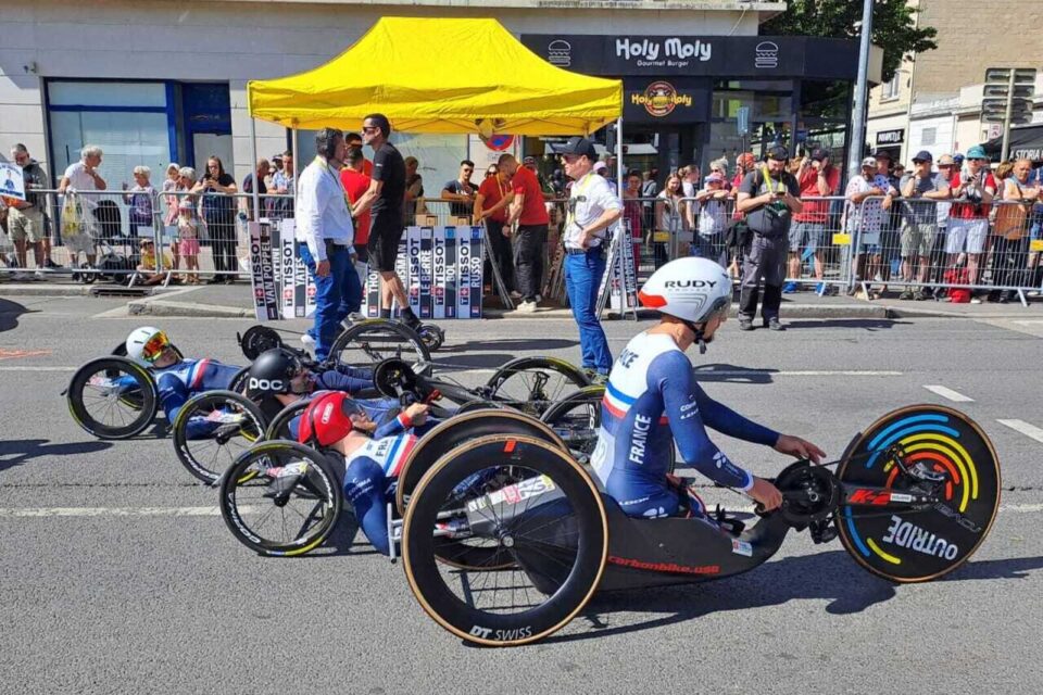 Les paracyclistes de l'équipe de France à Caen pour le Tour de France.