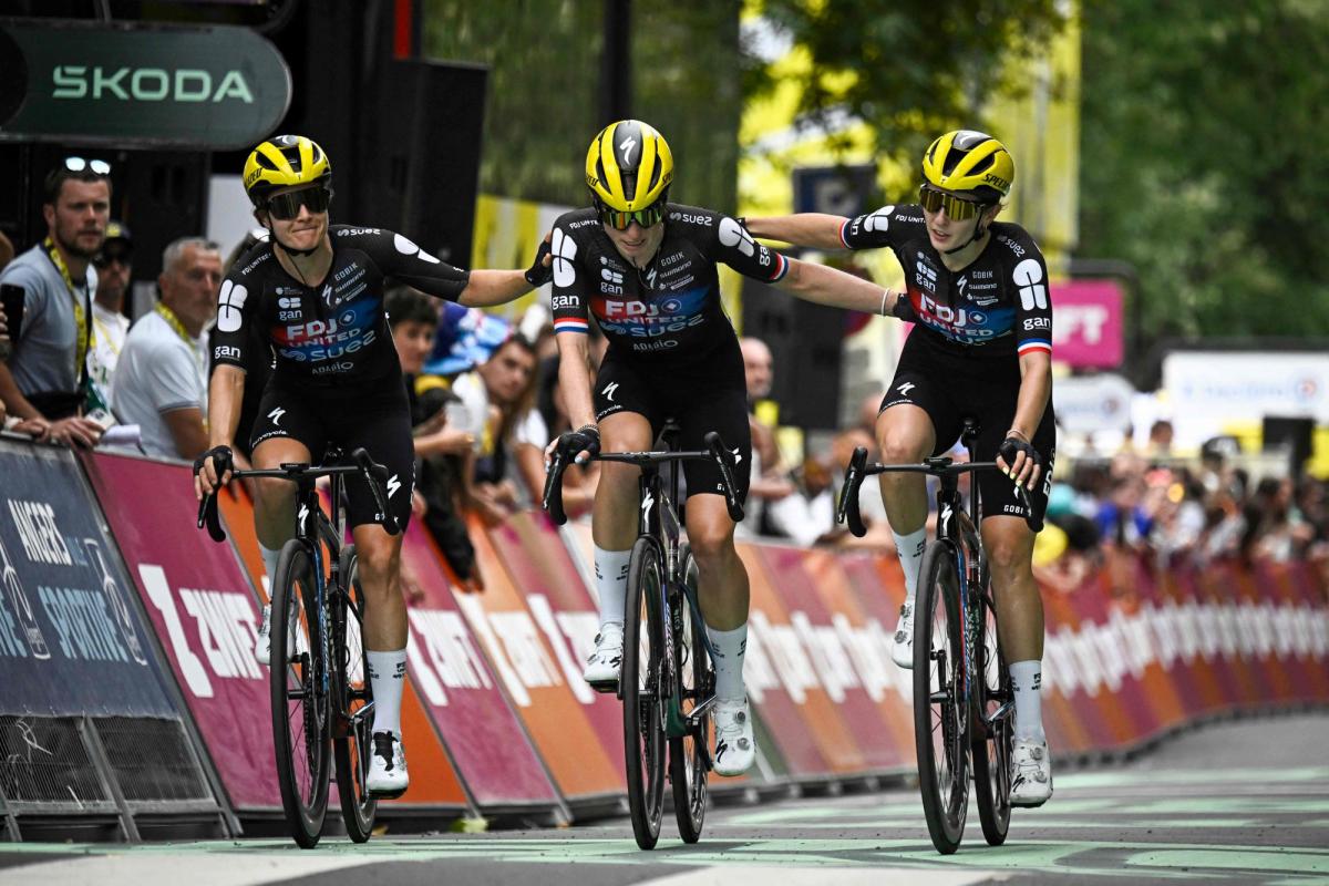 « On prendra la décision mardi matin » : la suite du Tour de France de la favorite Demi Vollering compromise après sa chute, comme en 2024 - L'Équipe