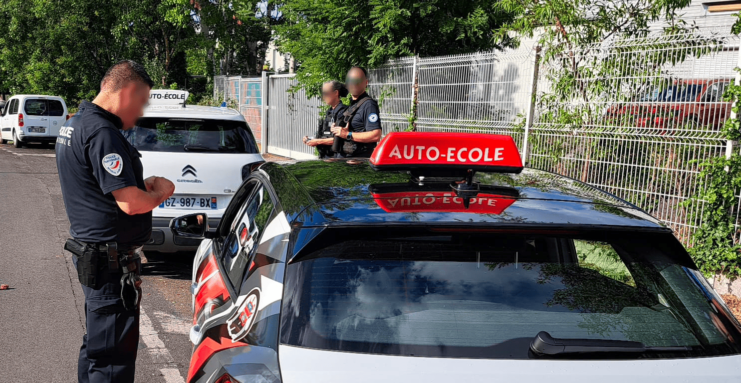 que révèle l'opération de contrôle menée auprès des élèves d'auto-école ?