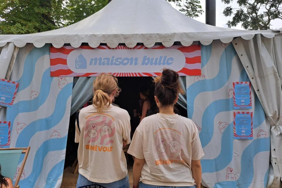 Tous les bénévoles de Maison Bulle sont formés à l'écoute.