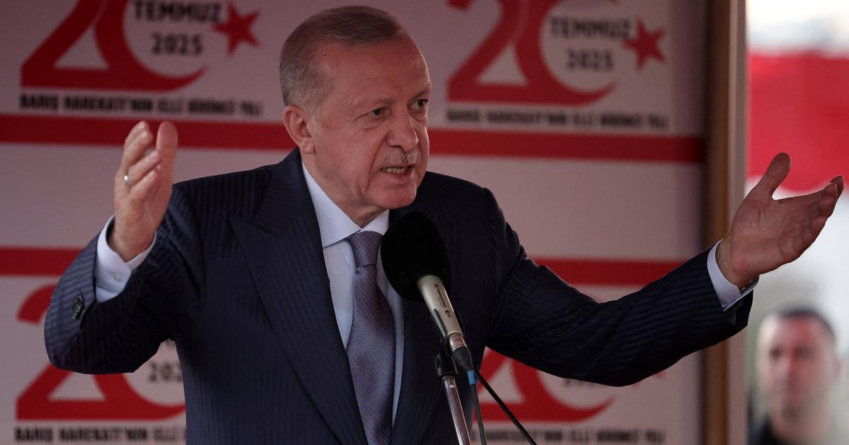 le président turc Erdogan félicite Emmanuel Macron