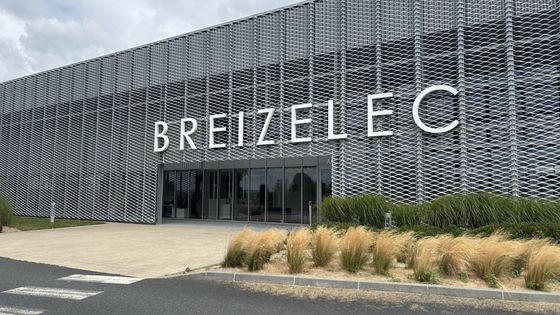 La Bretagne exporte surtout des biens industriels vers les États-Unis, comme l'entreprise Breizelec, qui reconditionne des équipements agricoles.