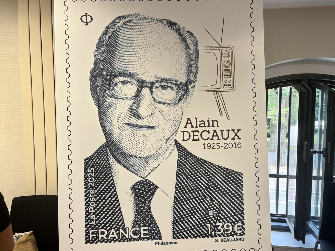 Lille. Un timbre à l'effigie du Nordiste Alain Decaux pour le centenaire de sa naissance