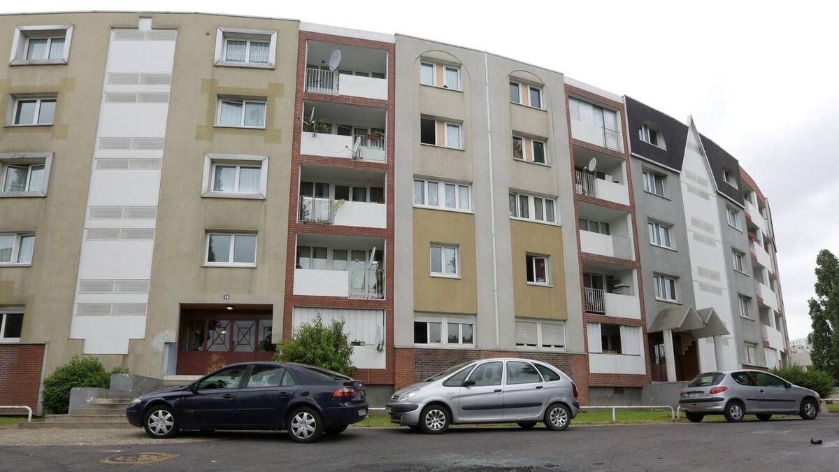 Stains : un homme rentre chez lui et lui tire dans la jambe, il refuse de porter plainte