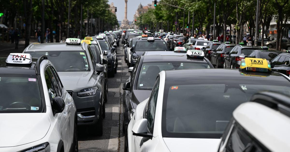 un chauffeur VTC jugé lundi pour avoir blessé plusieurs taxis lors d’une manifestation