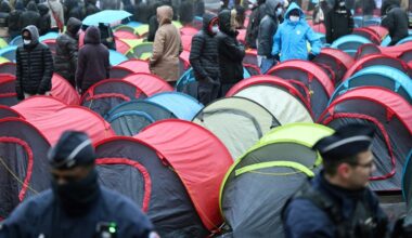 Mobilisation à Paris devant le Conseil d