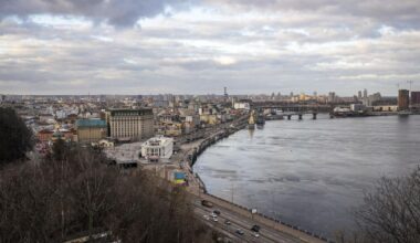 L’assassinat d’un officier des services secrets ébranle l’Ukraine : “une trahison interne ?”