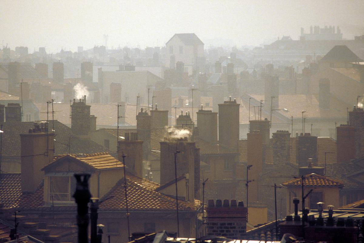 L'exposition prolongée à la pollution de l'air augmenterait les risques de démence, selon une étude alarmante