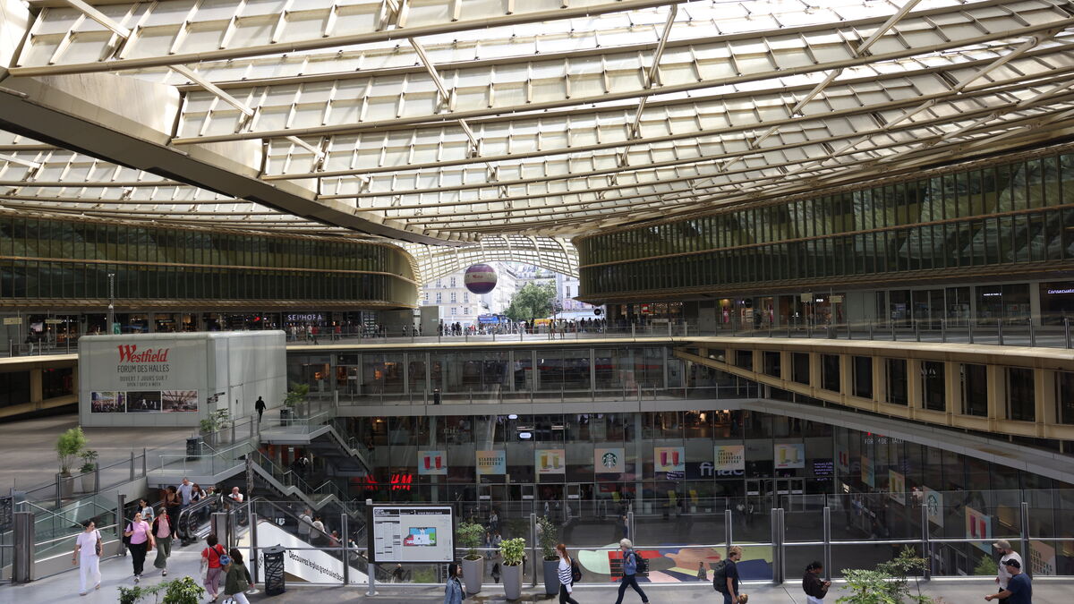 Paris : une coupure d’électricité au Forum des Halles plonge les magasins dans le noir