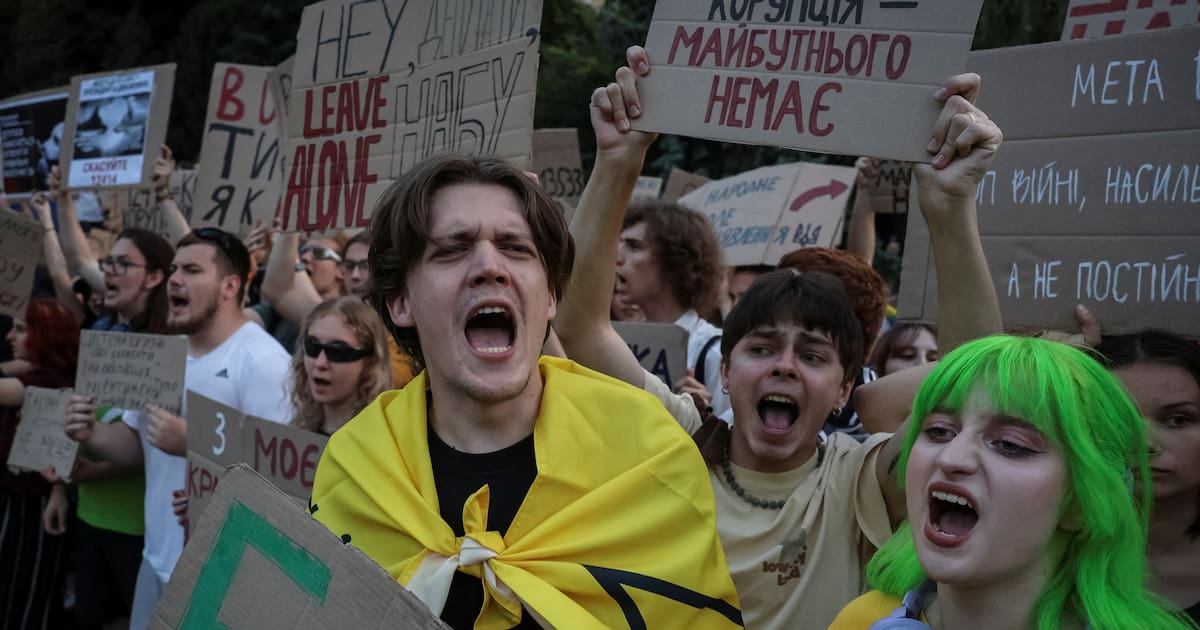 en Ukraine, le faux pas qui ébranle Zelensky – Libération