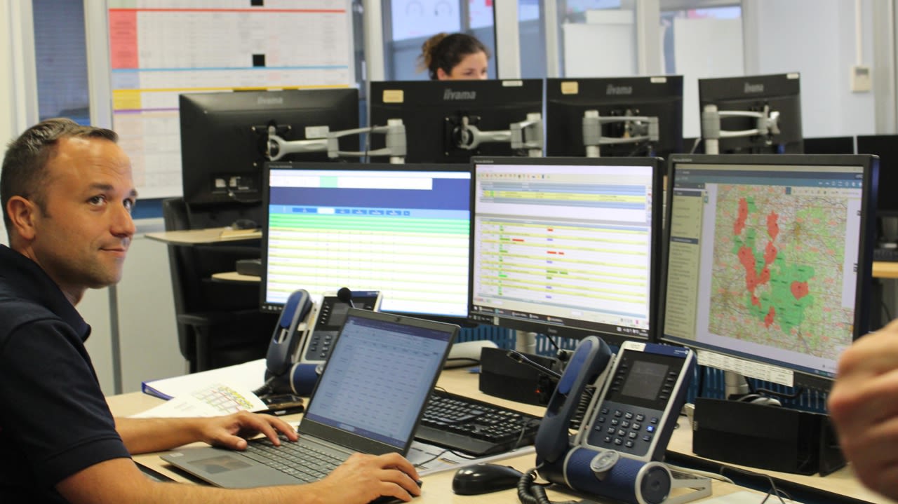 Au CTA-Codis 41 (Loir-et-Cher), les unités de sapeurs-pompiers professionnels et volontaires sont sur le qui-vive, dans le cadre de ce « dispositif de réaction immédiate ».