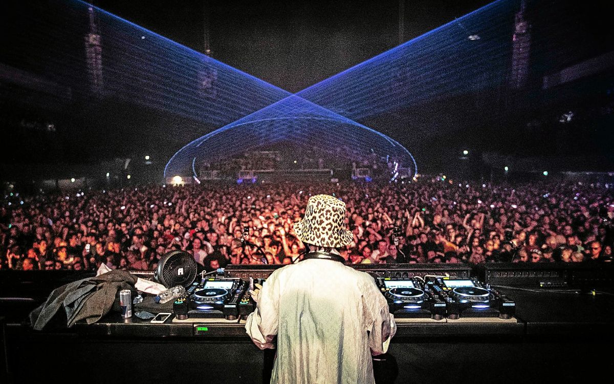 Vieilles Charrues : l’association Iroise Ukraine exige le retrait de Nina Kraviz du festival