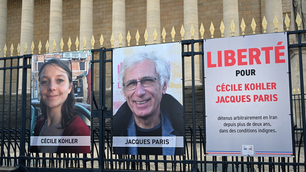 la décision de Paris de réimposer ou non des sanctions dépendra de leur libération