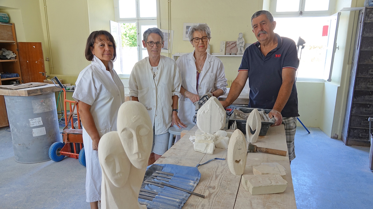 Cette association deux-sévrienne propose deux fois plus d’ateliers dédiés à la sculpture et à la mosaïque cet été