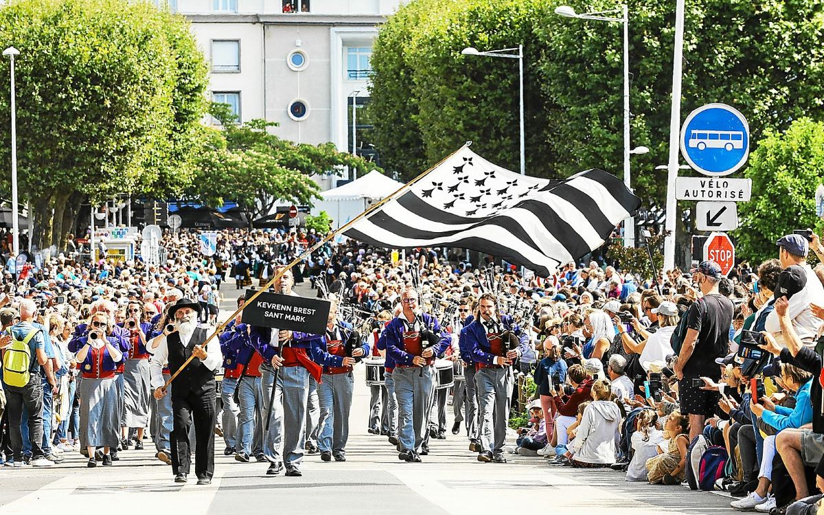 Festival Interceltique de Lorient : la Grande parade sans Bretagne Réunie fait débat