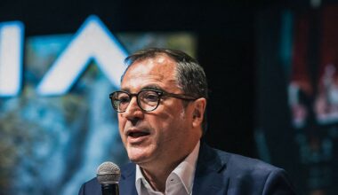 « Tout ce qu'il a eu, il le mérite » : qui est Denis Le Vot, le discret Breton pressenti à la direction générale de Renault ?