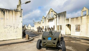 « Une fierté et un peu de stress » : le robot de la société bretonne H2X-Ecosystems présenté aux Invalides pour le 14-juillet