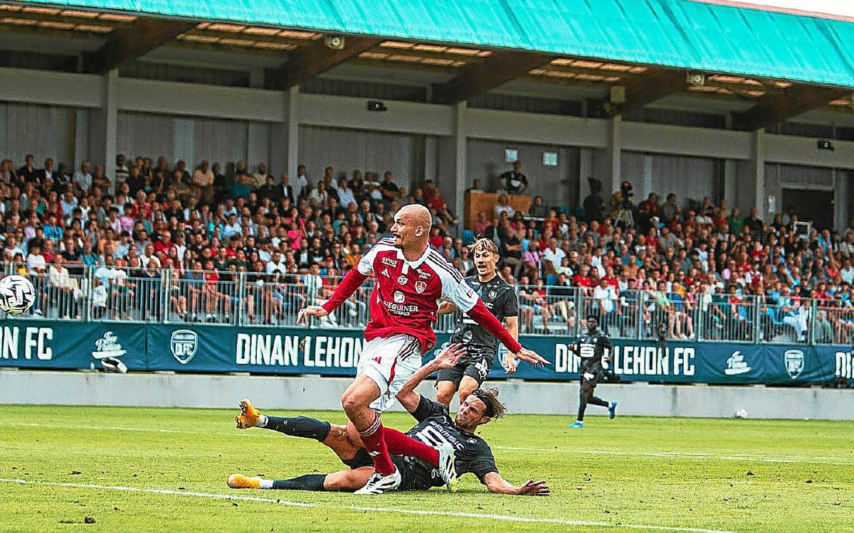 « On est encore loin d’être à 100 % » : buteur face à Rennes avec le Stade Brestois, Ludovic Ajorque lance sa préparation