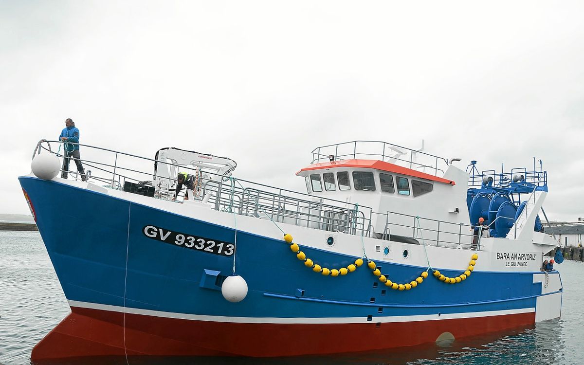Chalutiers français refoulés des eaux espagnoles : « Il n’y a pas eu de violation du droit maritime mais une violation des règles éthiques »