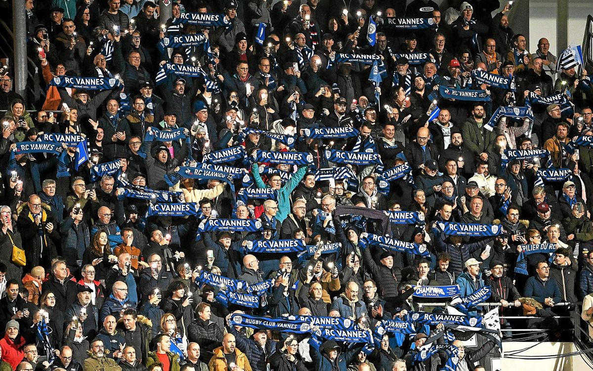 « On a essayé de les déplacer dans les meilleures conditions possibles » : le directeur général du RC Vannes explique le repositionnement dans le stade de certains abonnés