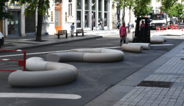 à Lyon, les écologistes installent des bancs particuliers rue de la Ré