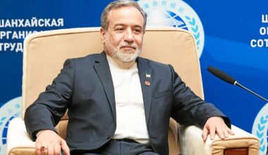 À Istanbul, Iraniens et Européens renouent le dialogue sur le nucléaire