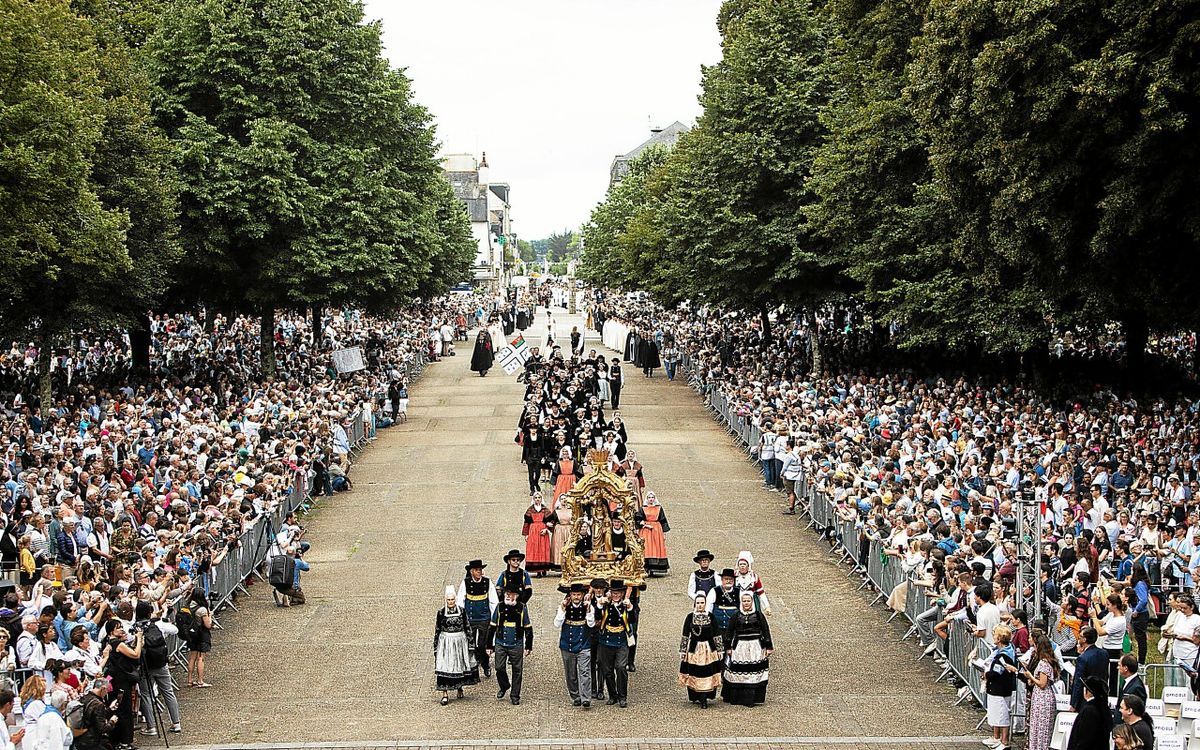 Grand Pardon de Sainte-Anne-d’Auray : « C’est le Lourdes breton »