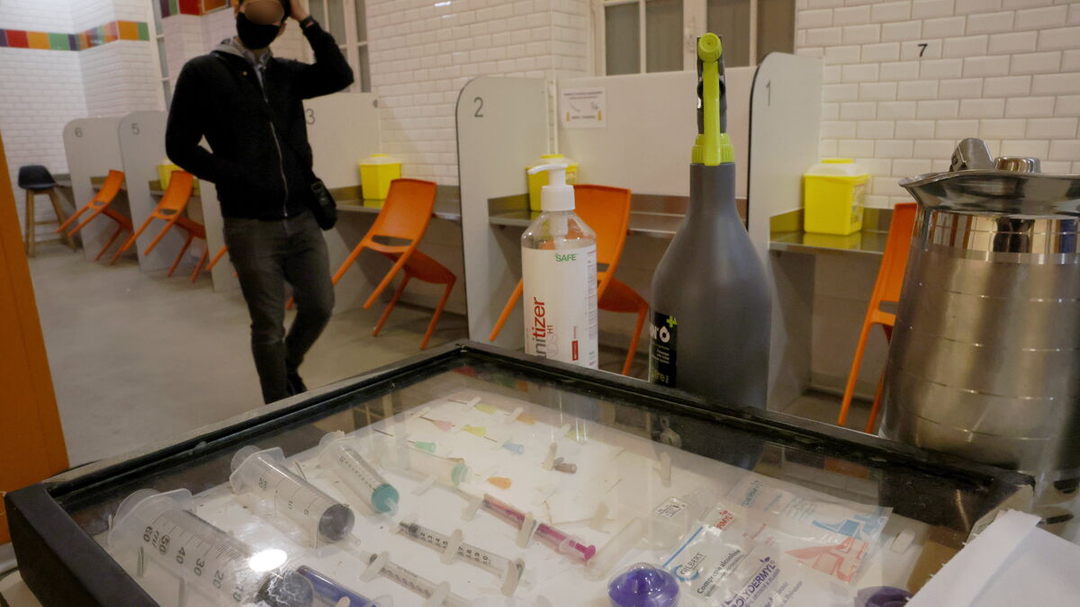 À Paris, la gauche veut-elle vraiment « ouvrir 36 salles de shoot » ?